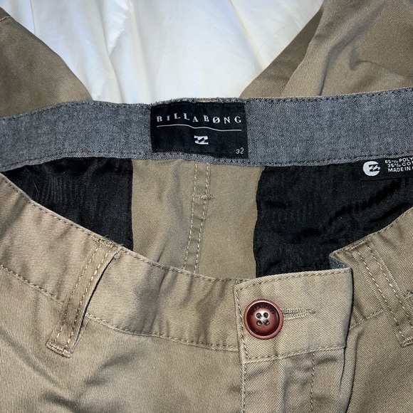 Billabong khaki shorts - Picture 3 of 3